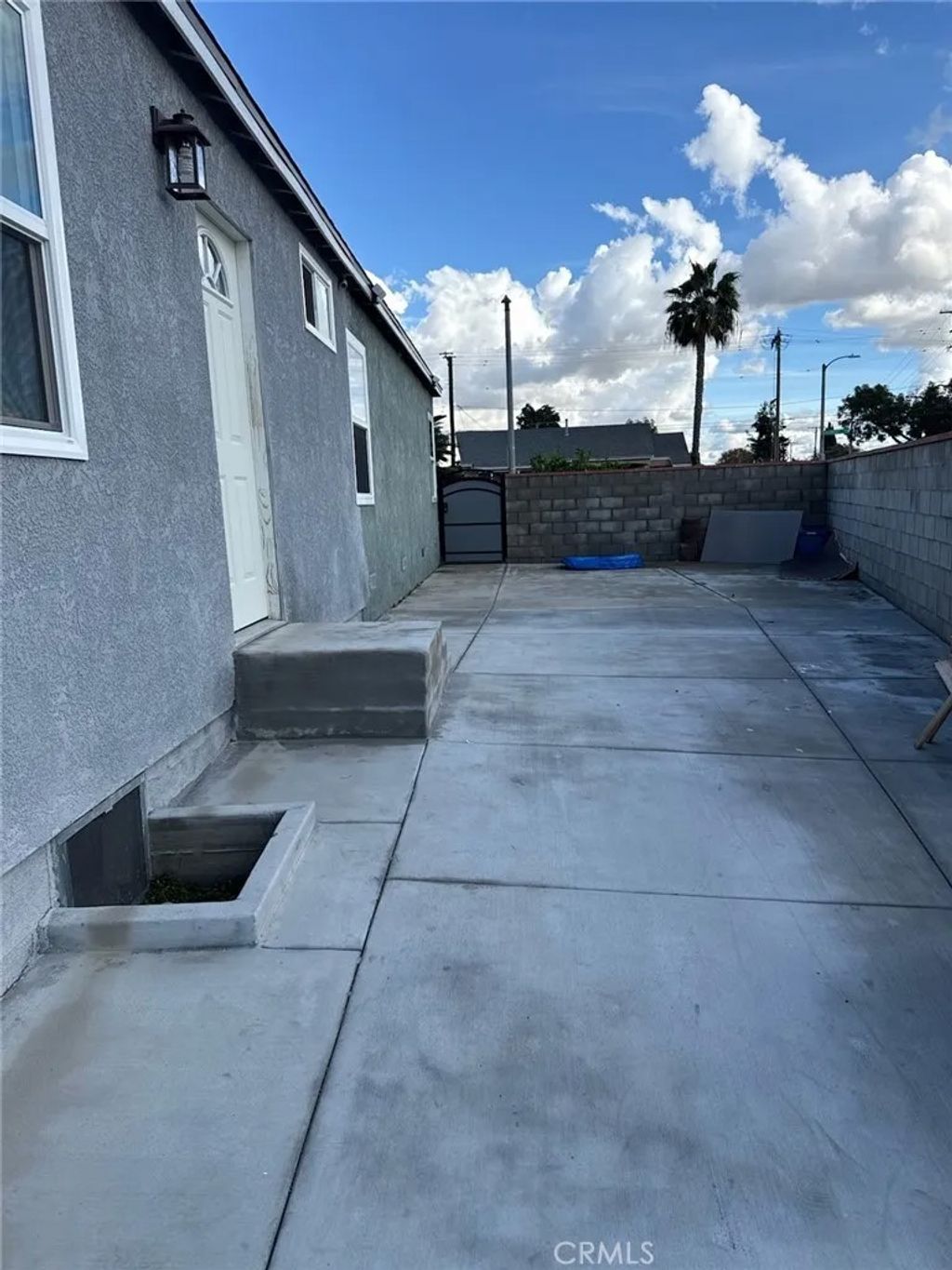 Photo of 7389 Lindsey Ave, Pico Rivera, CA 90660 (MLS # DW26003440)
