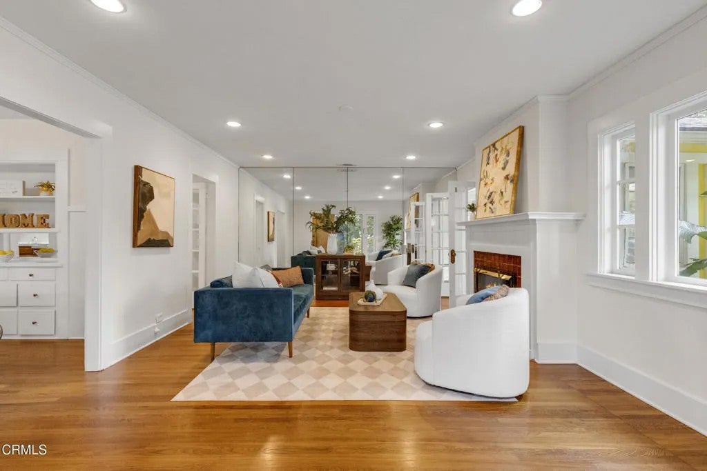 380 Dearborn Street