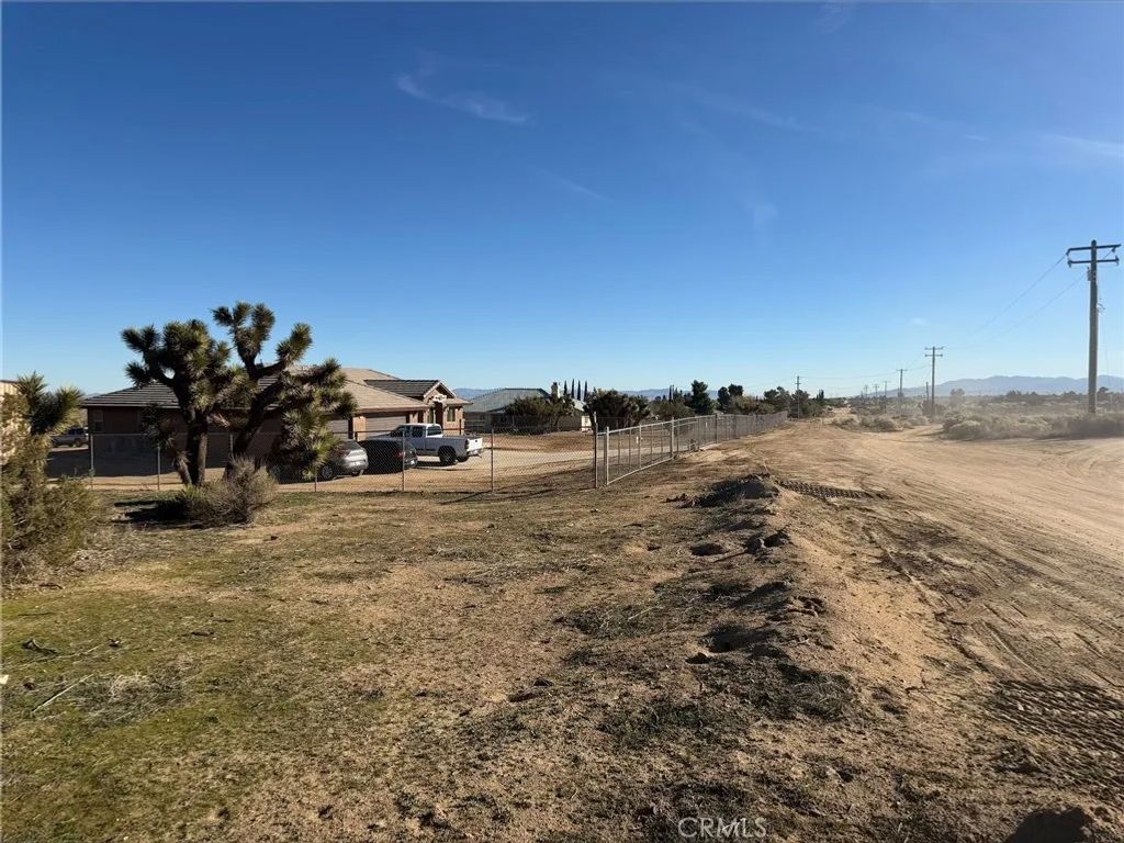 Photo of 0 Neilson, Phelan, CA 92371 (MLS # SW25279159)