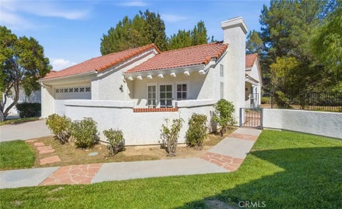 Photo of 24351 Sorrento Court, Valencia, CA 91355 (MLS # SR26230152)