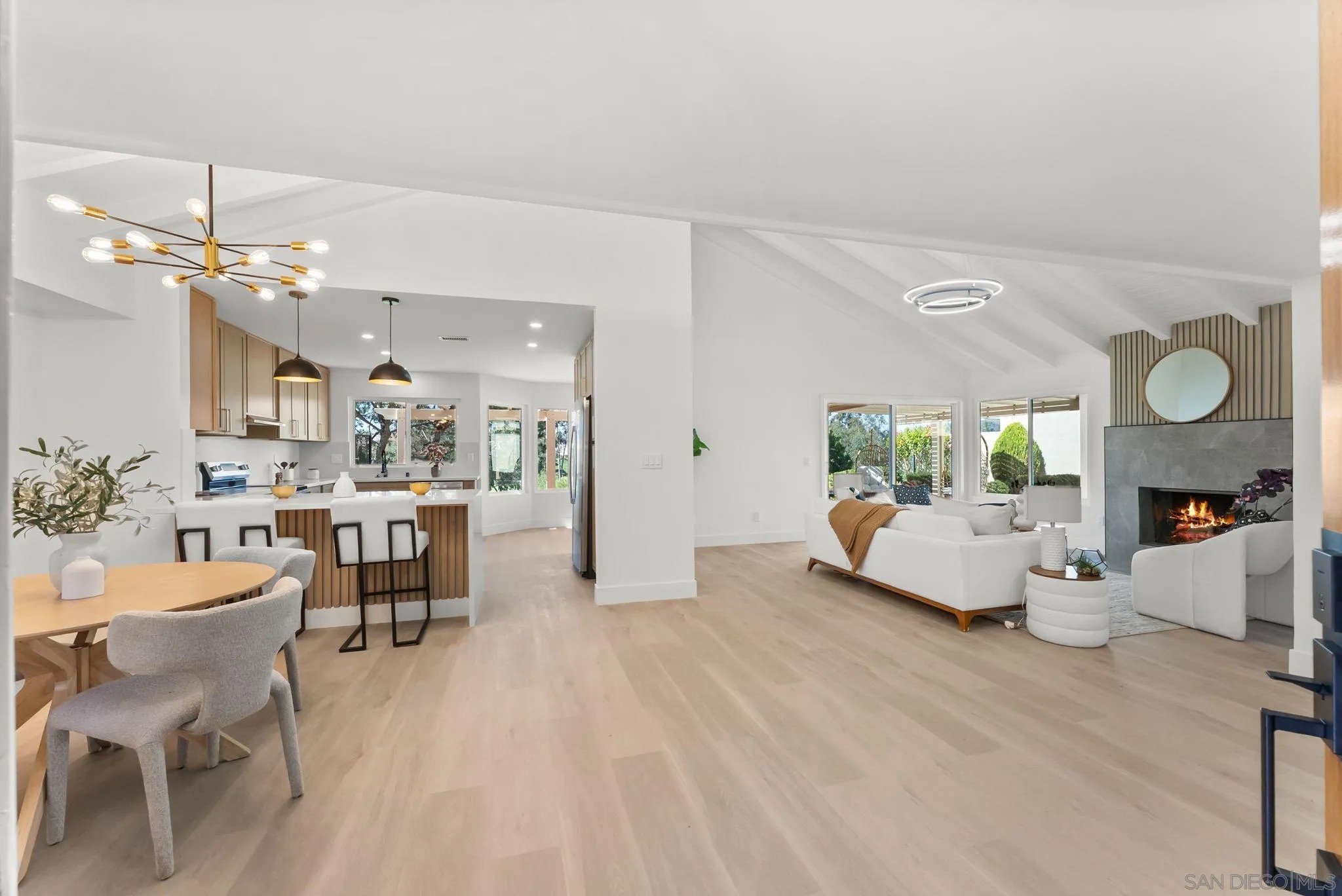 18038 Caminito Balata