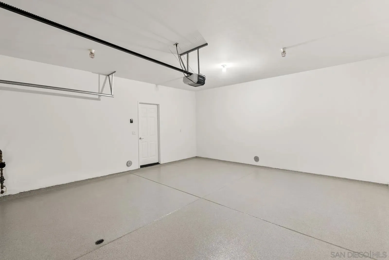 San Diego, California 92108, United States, 3 Bedrooms Bedrooms, ,2 BathroomsBathrooms,Residential,Active,219650