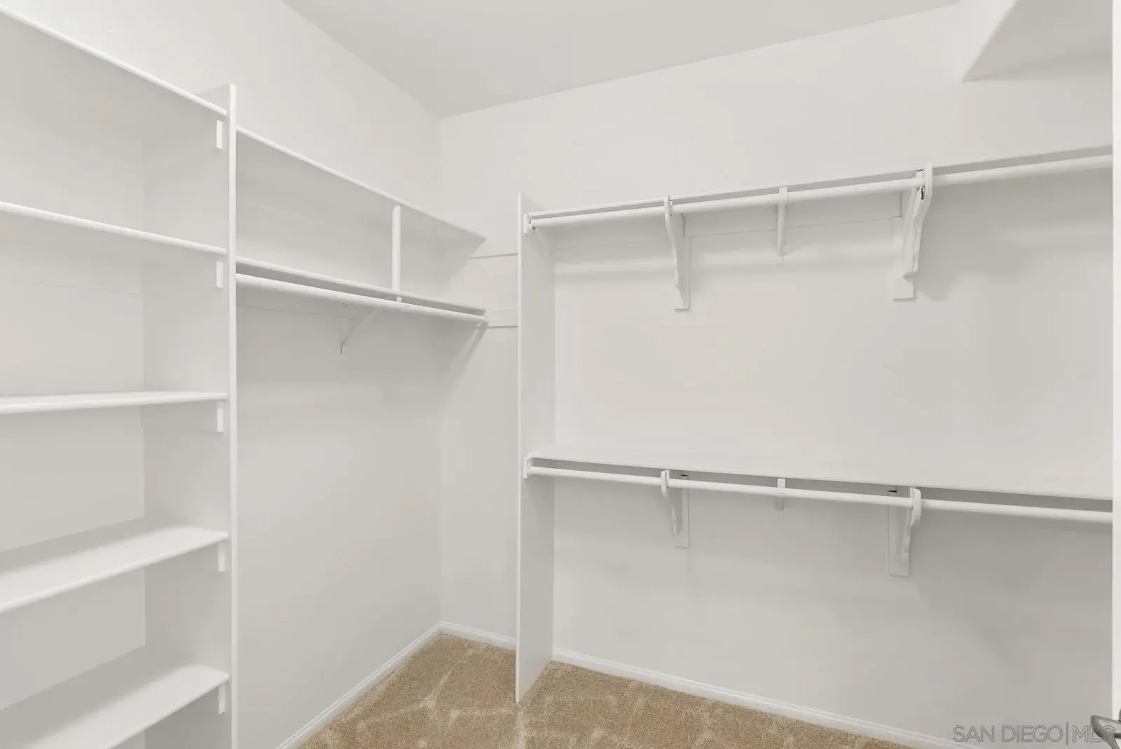 San Diego, California 92108, United States, 3 Bedrooms Bedrooms, ,2 BathroomsBathrooms,Residential,Active,219650