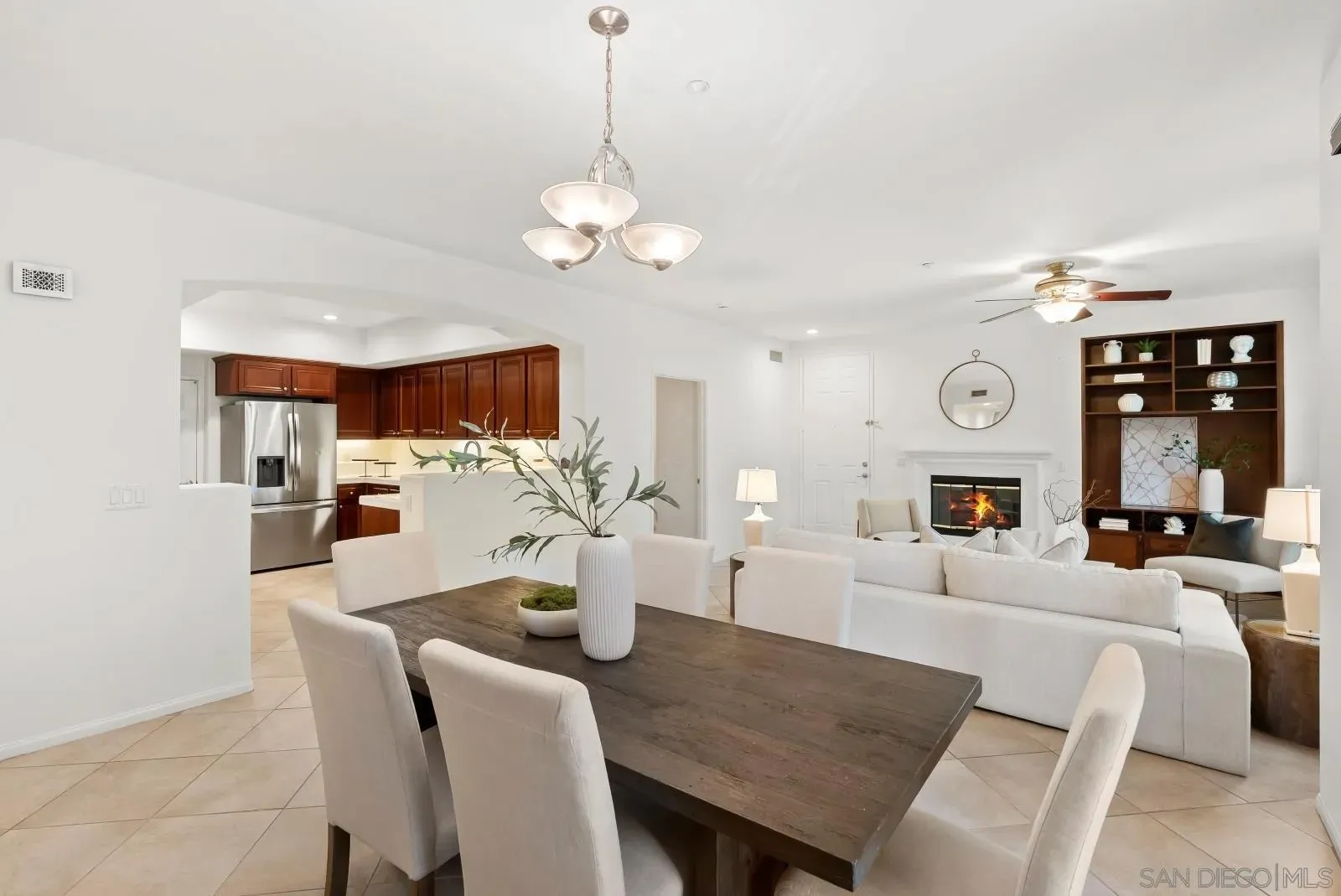 San Diego, California 92108, United States, 3 Bedrooms Bedrooms, ,2 BathroomsBathrooms,Residential,Active,219650