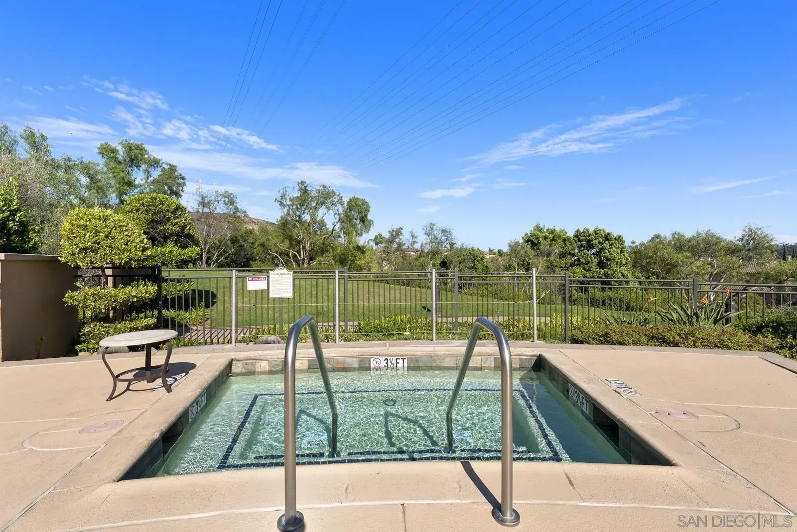 San Diego, California 92108, United States, 3 Bedrooms Bedrooms, ,2 BathroomsBathrooms,Residential,Active,219650