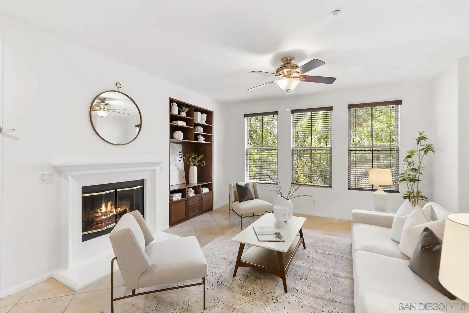 San Diego, California 92108, United States, 3 Bedrooms Bedrooms, ,2 BathroomsBathrooms,Residential,Active,219650