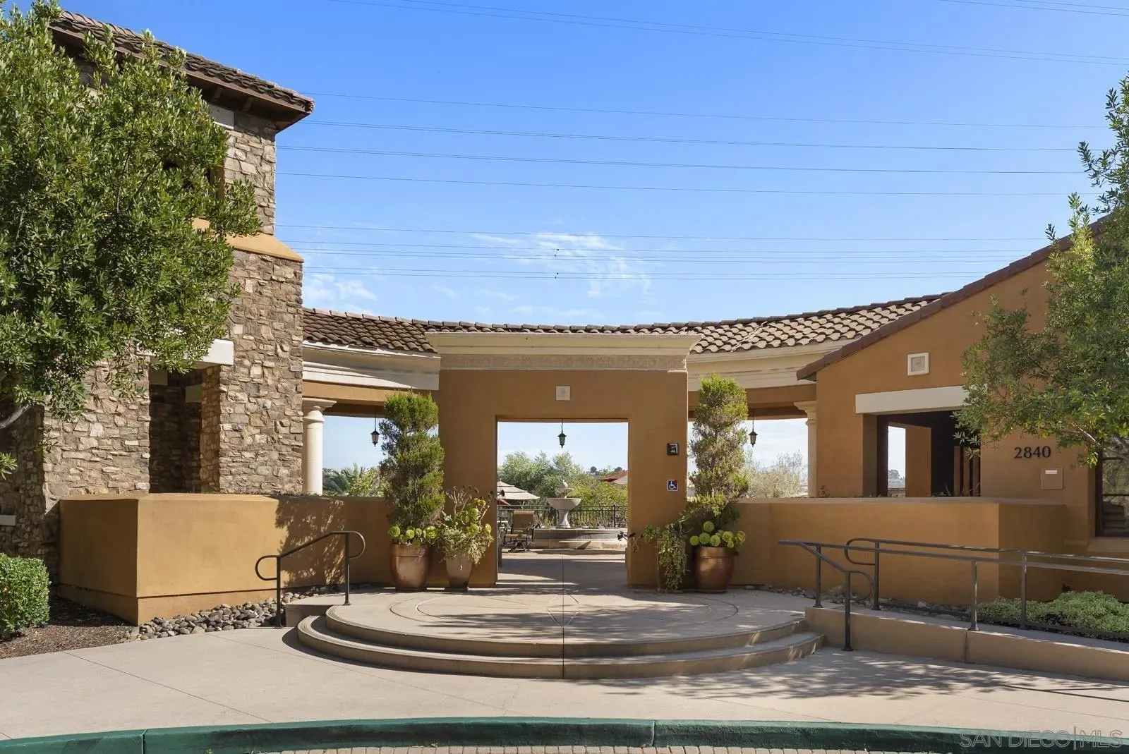 San Diego, California 92108, United States, 3 Bedrooms Bedrooms, ,2 BathroomsBathrooms,Residential,Active,219650