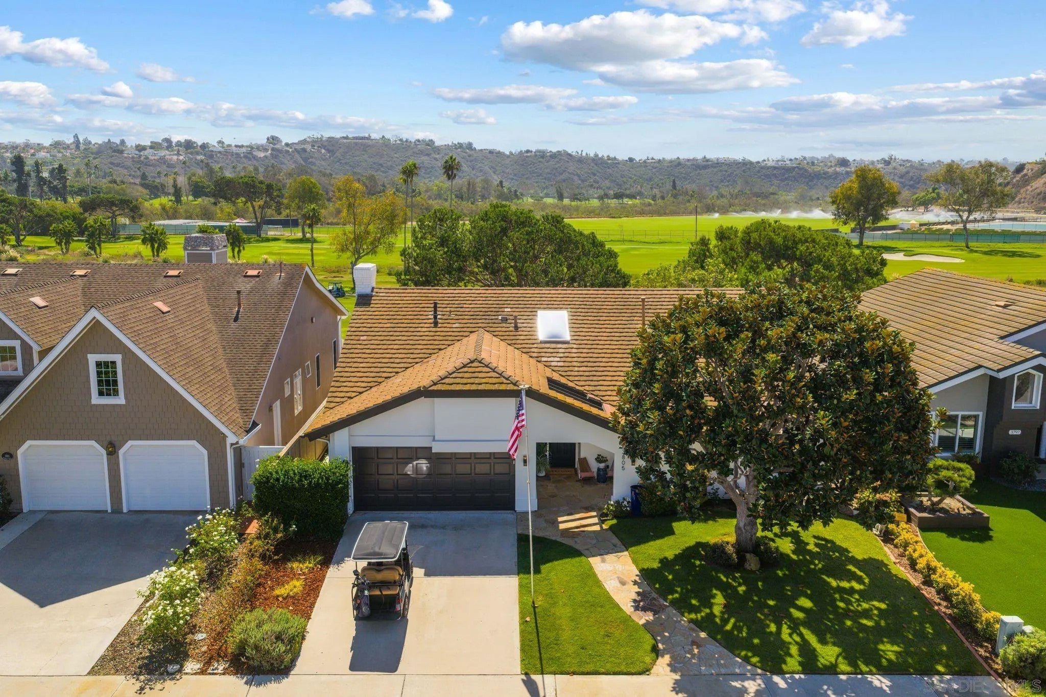 3805 Avenida Feliz