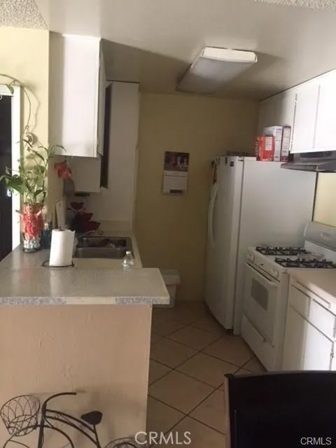 801 S Lyon Street A112