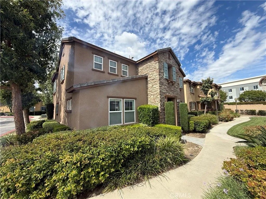 Photo of 506 N Placer Privado, Ontario, CA 91764 (MLS # CV26078087)