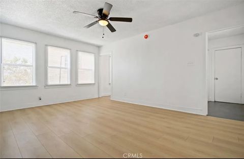 Tiny photo for 2116 S Palm Grove Ave, Los Angeles, CA 90016 (MLS # DW25249257)