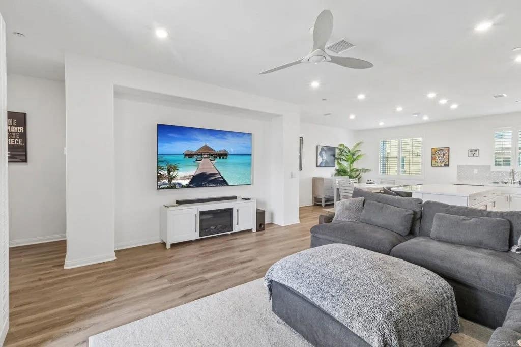 Photo of 1533 Fig Tree Way, Oceanside, CA 92056 (MLS # NDP2606168)