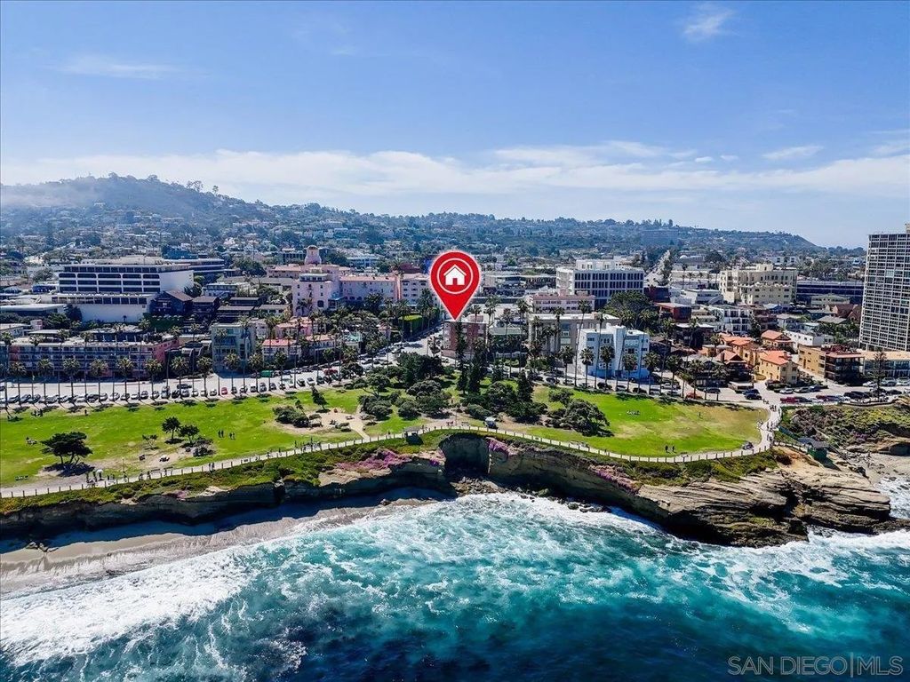 Photo of 8040 Girard Ave #1, La Jolla, CA 92037 (MLS # 250045286)