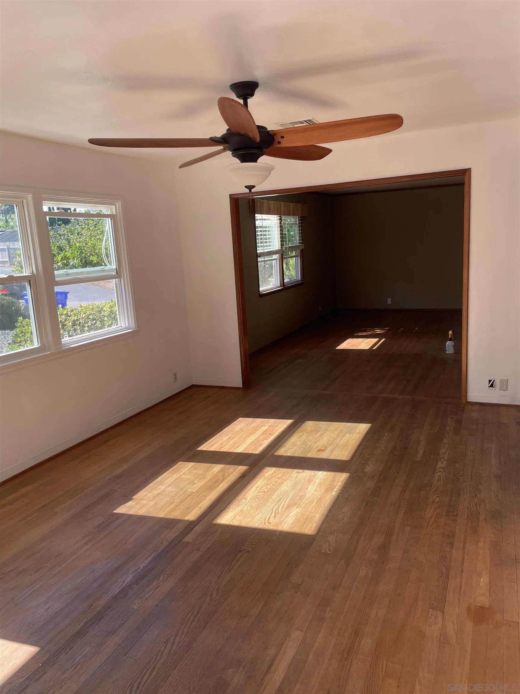 4170 N Bonita