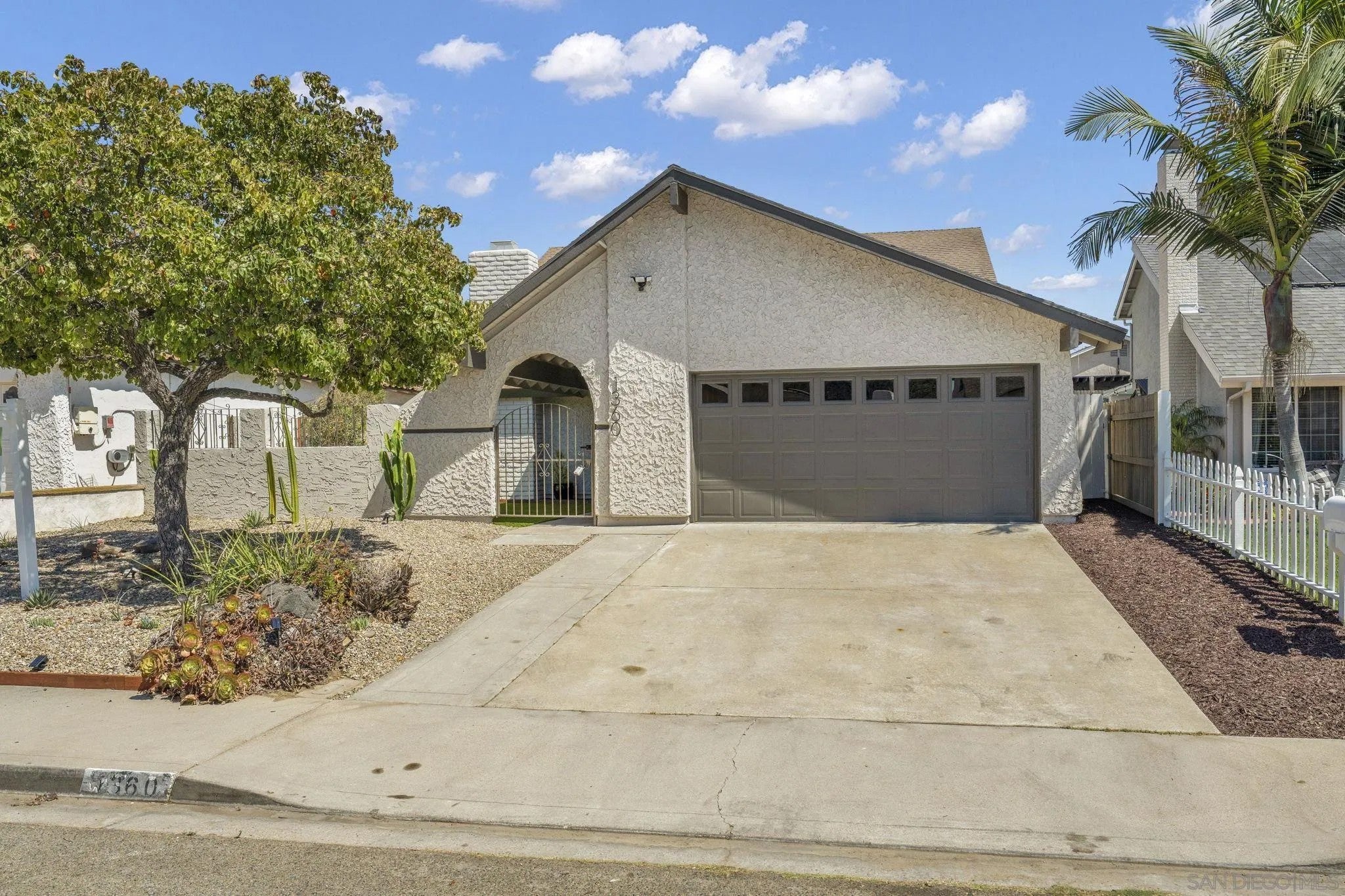 1360 Cerritos Ct