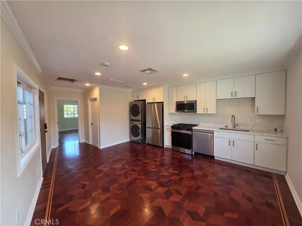 Photo of 12306 Louise, Granada Hills, CA 91344 (MLS # SR26035201)