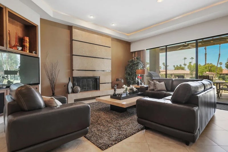 38250 Plumosa Circle