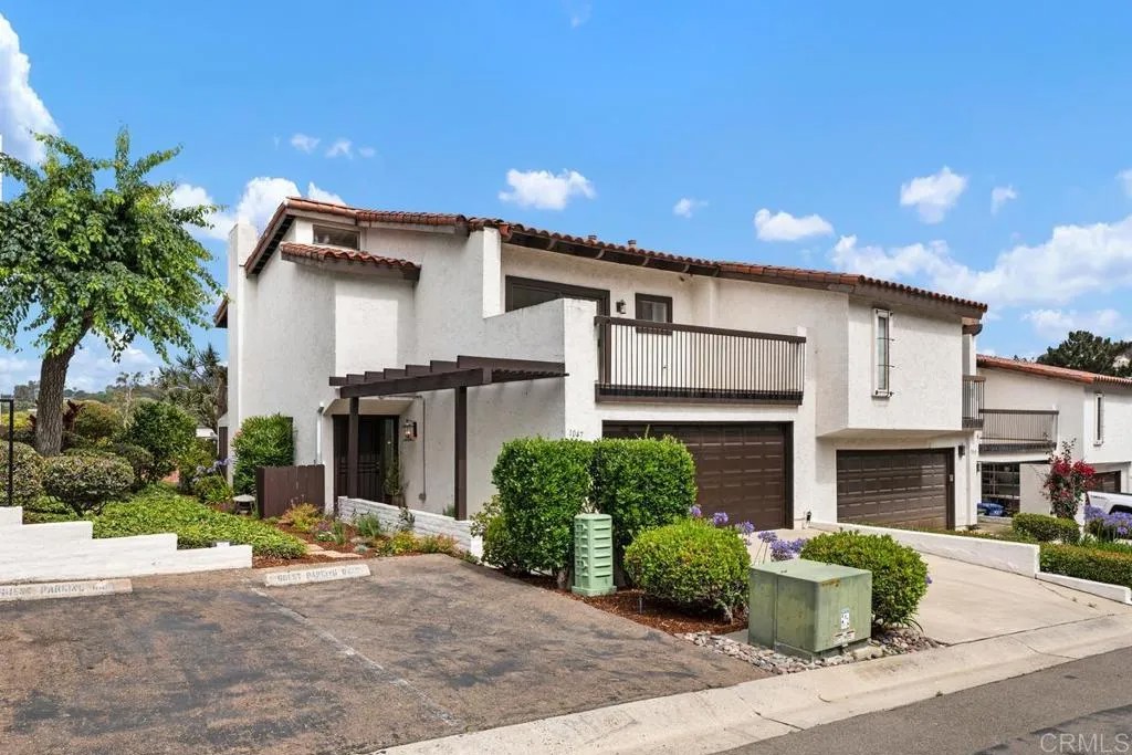 1047 Santa Helena Park Court