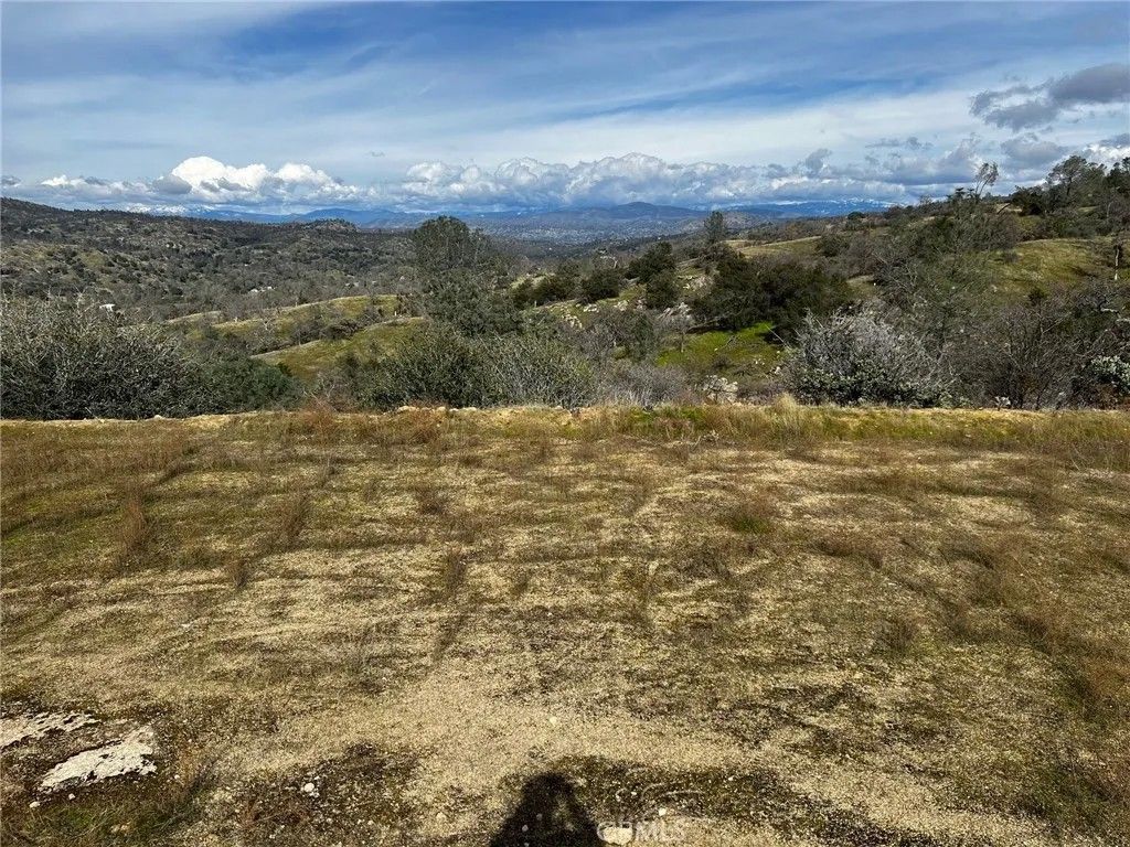 Photo of 1572 Lilley Mountain, Coarsegold, CA 93614 (MLS # FR26032963)