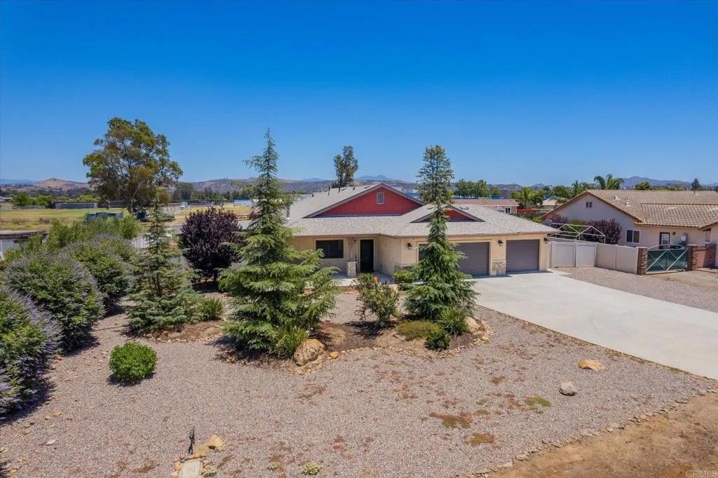 Photo of 1208 Ledesma Ln, Ramona, CA 92065 (MLS # NDP2605642)