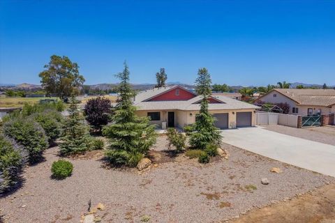 Photo of 1208 Ledesma Ln, Ramona, CA 92065 (MLS # NDP2605642)