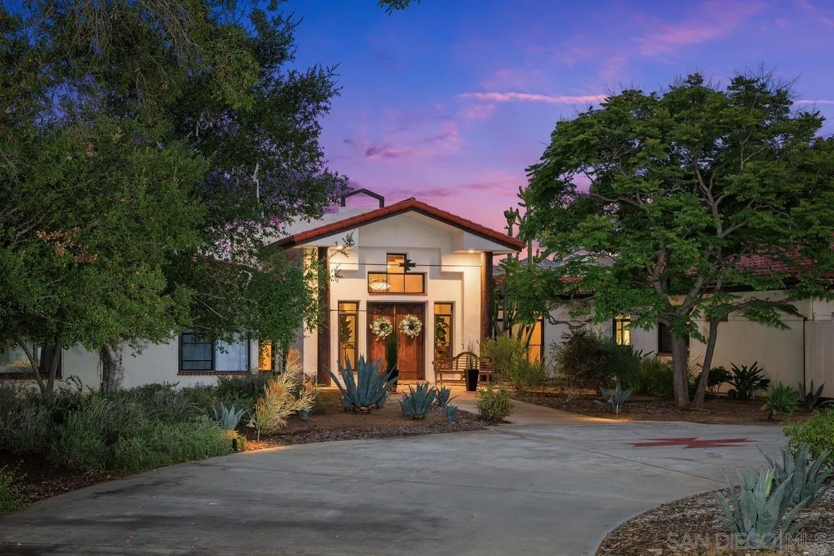 13591 Summit Circle