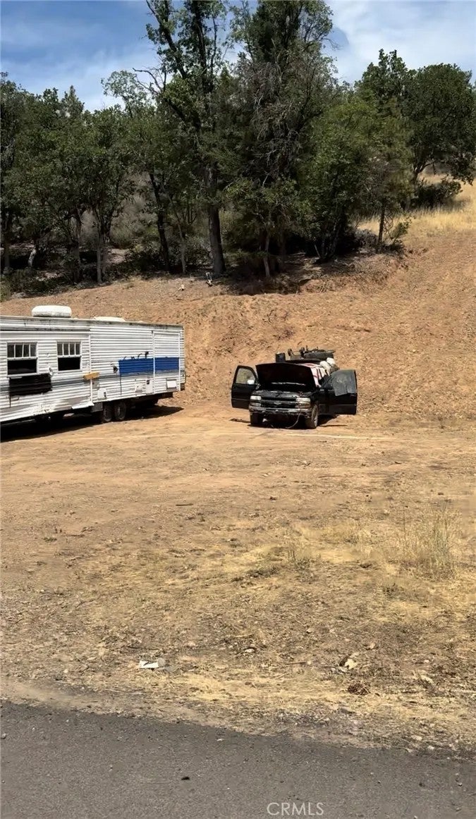 1651 Summit Creek