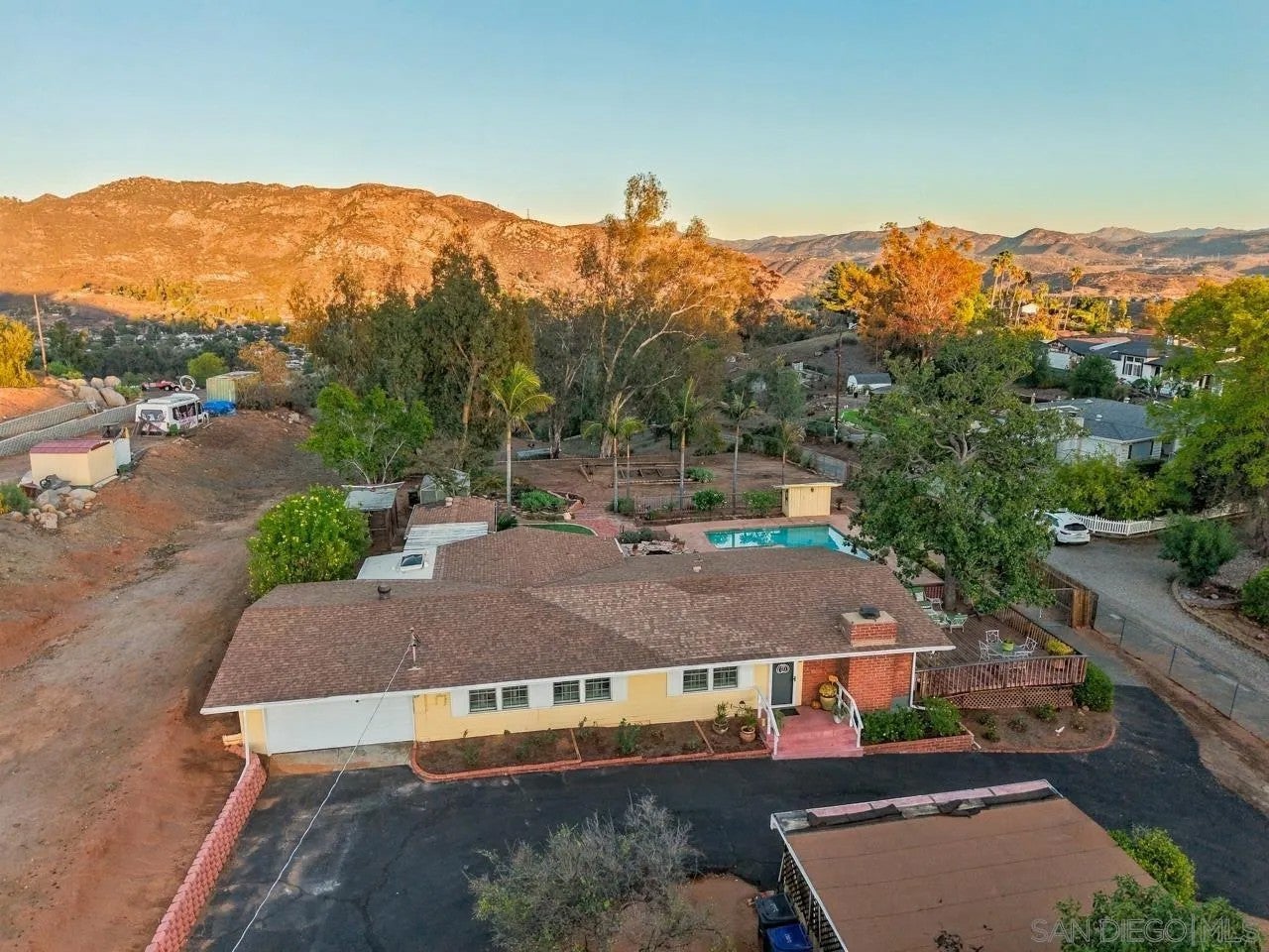 11473 Valle Vista Road