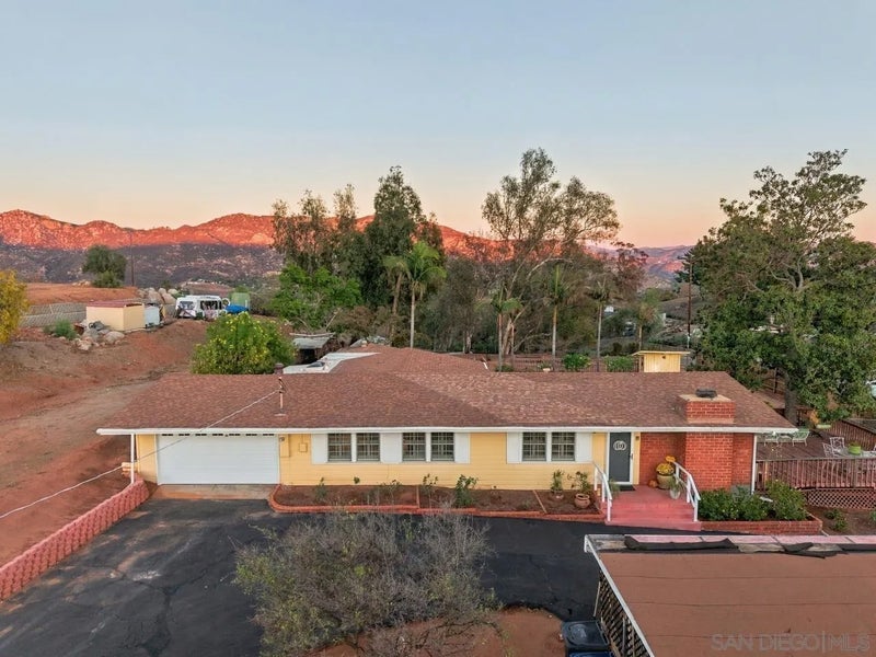11473 Valle Vista Road