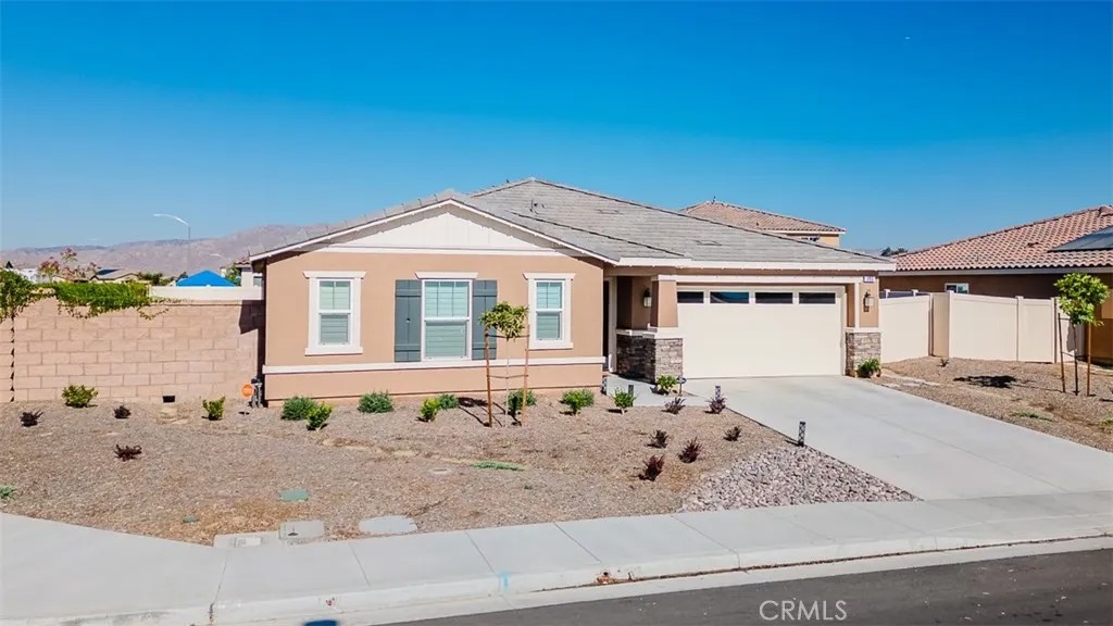 996 Woodstone Drive