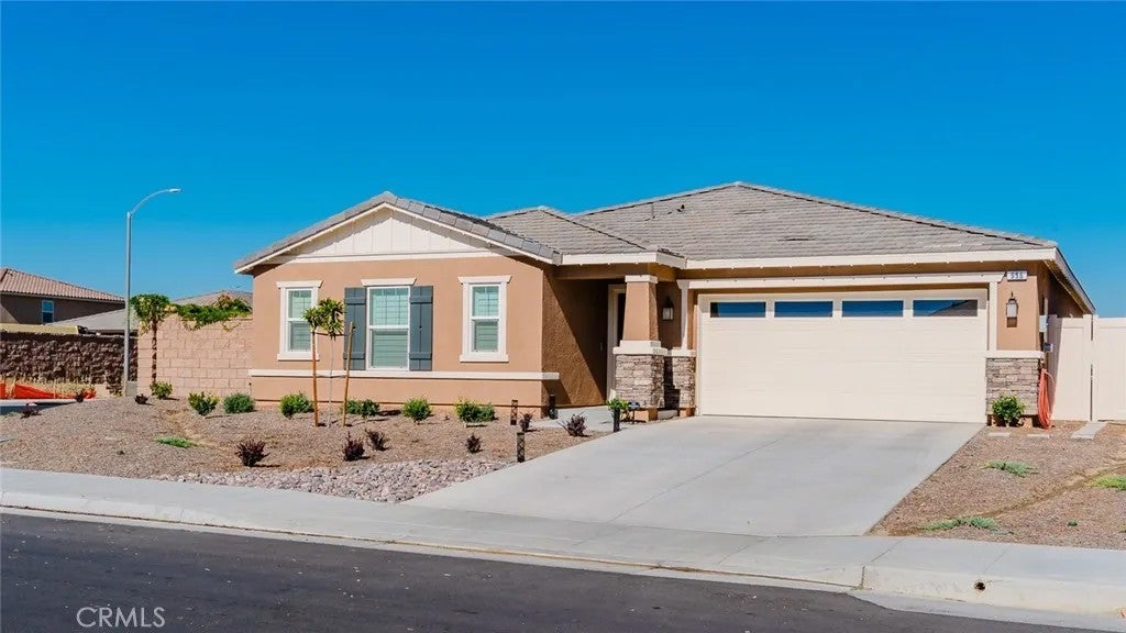 Photo of 996 Woodstone Drive, San Jacinto, CA 92582 (MLS # CV26138382)