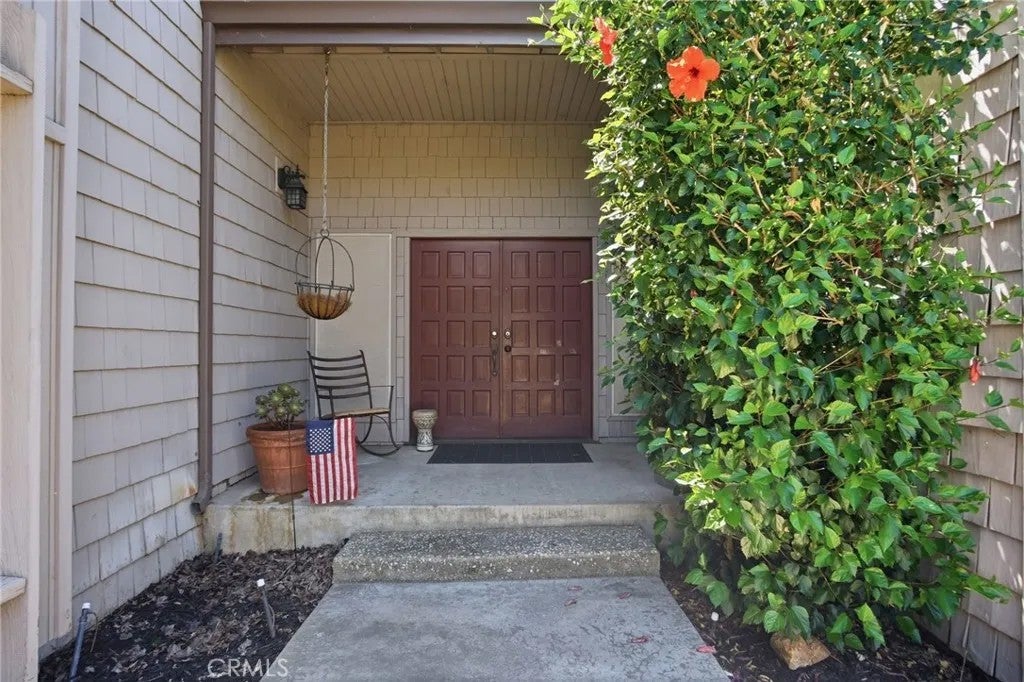 1421 El Pueblo Drive
