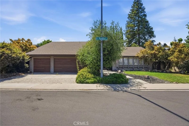1421 El Pueblo Drive