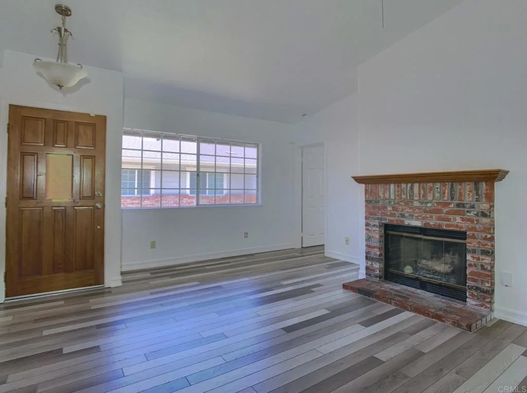 1135 Peach Ave. C