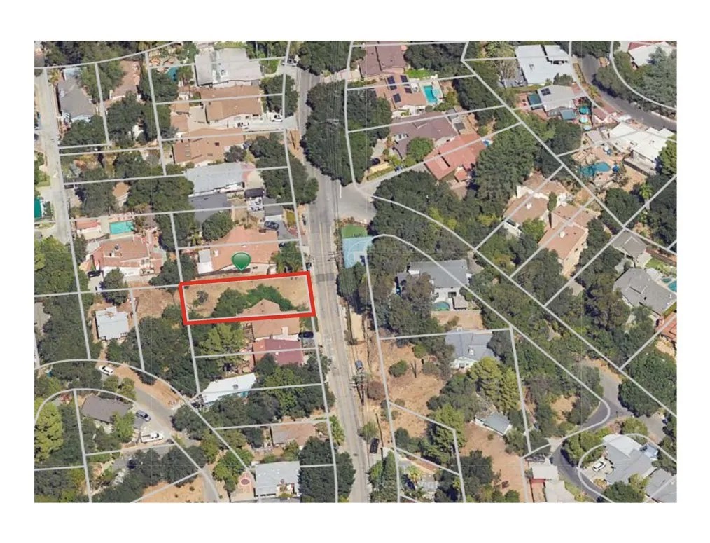 4339 Canoga