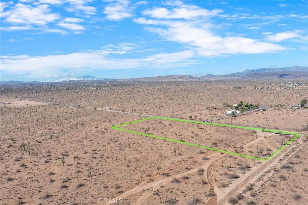 Photo of 0 Avalon, Yucca Valley, CA 92284 (MLS # JT25273461)