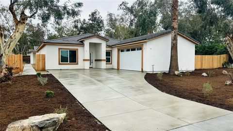 Photo of 683 Park, Banning, CA 92220 (MLS # OC25275446)