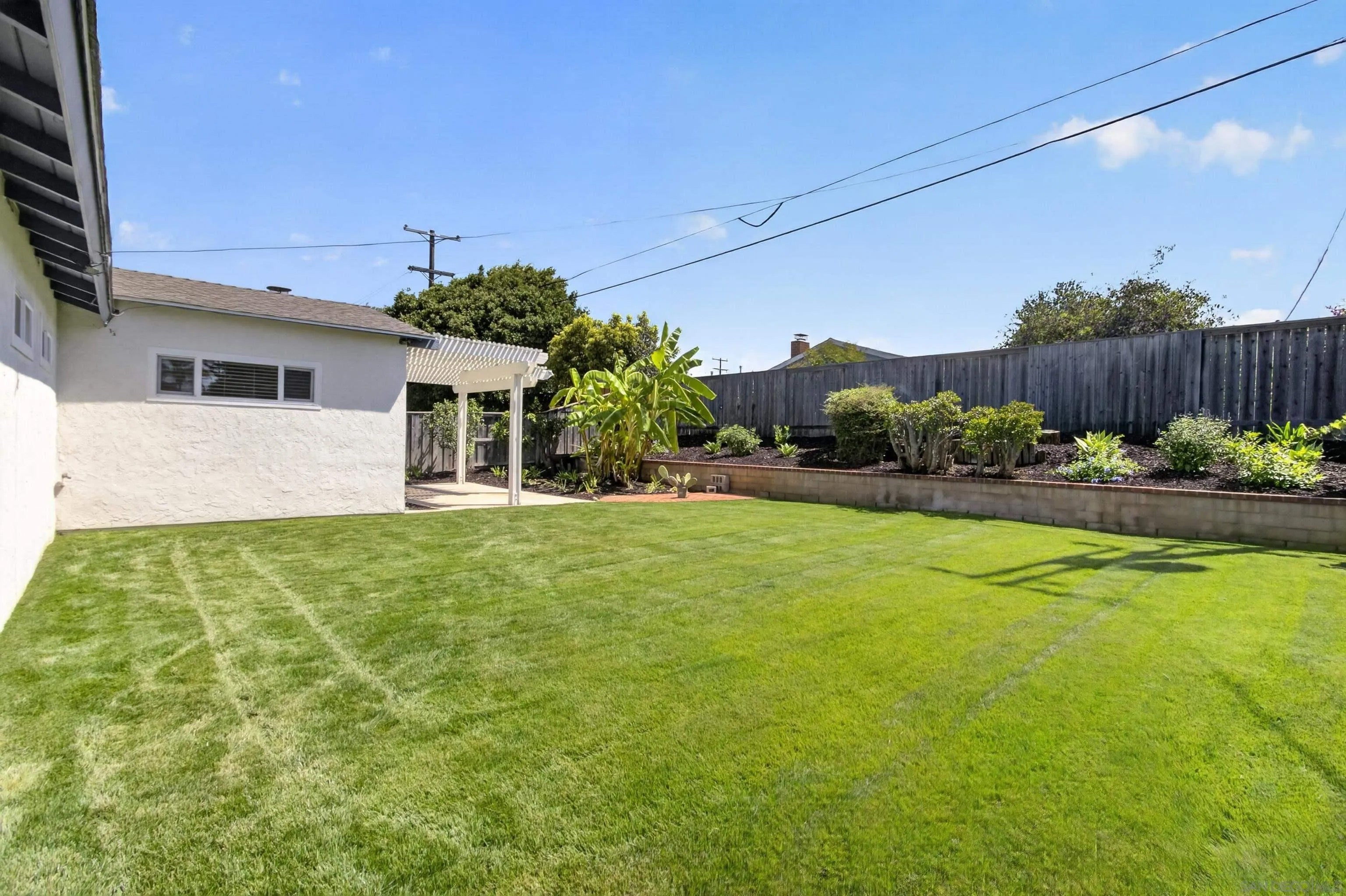 5175 Rebel Road