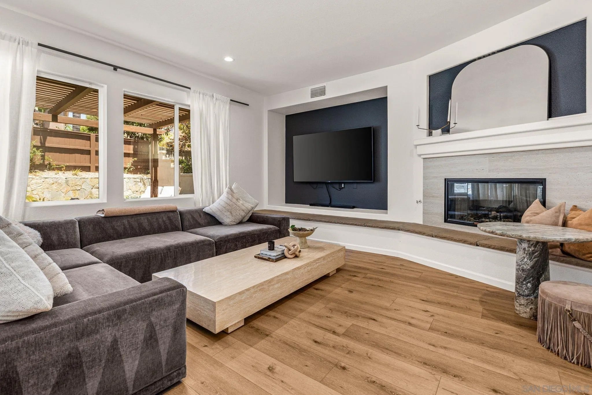 13133 Via Canyon Dr.