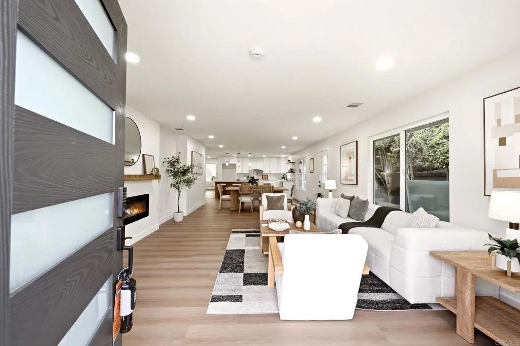 639 Starstone Drive