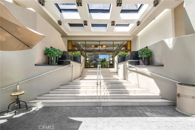 10445 Wilshire 1606