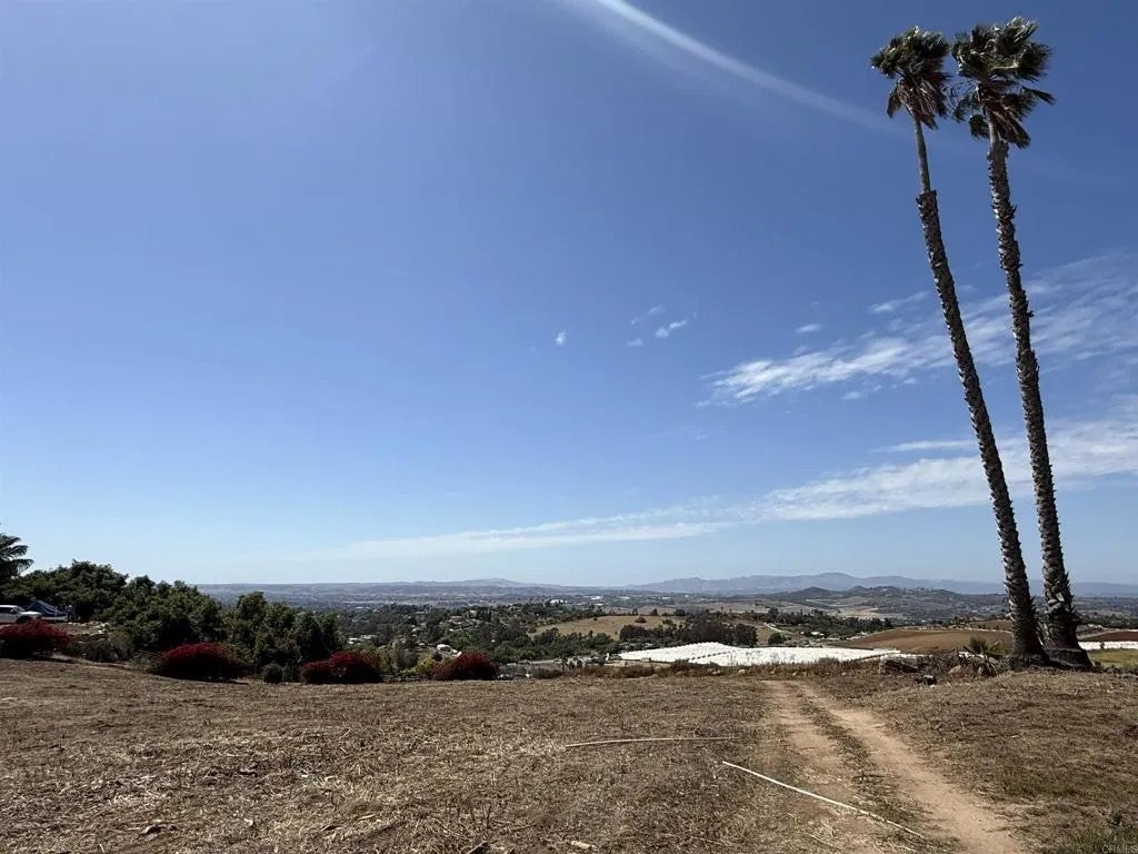2279 Vista Grande