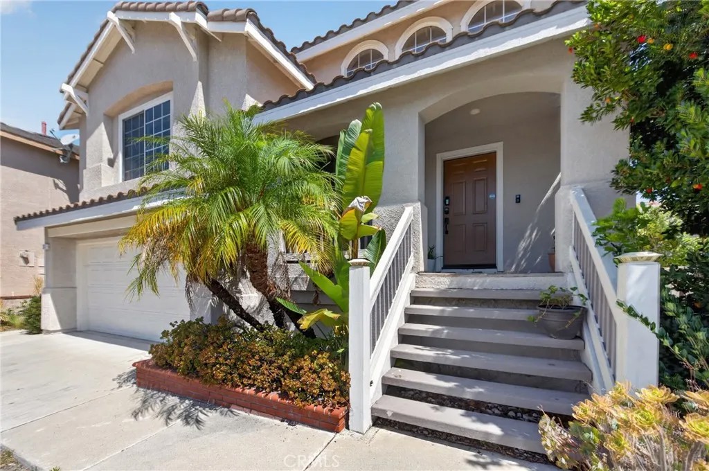 3 Laurelwood
