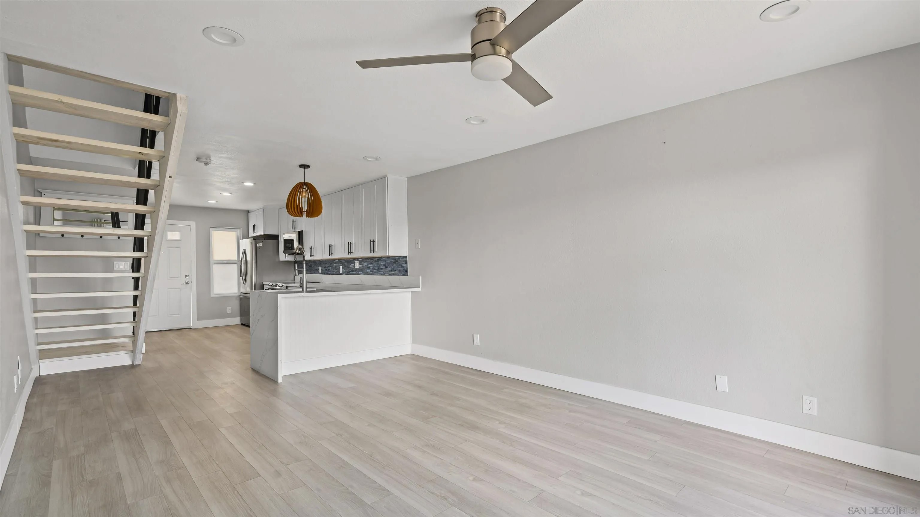 1111 Seacoast Dr. 50