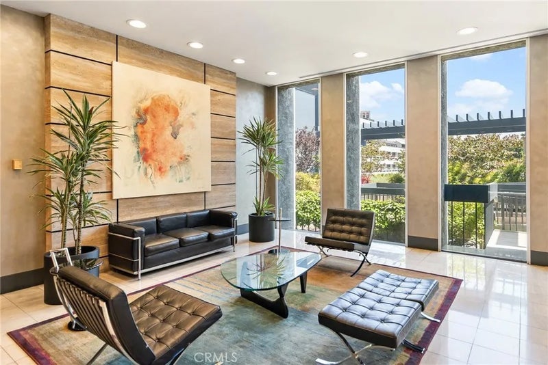 800 W 1st Street 2206