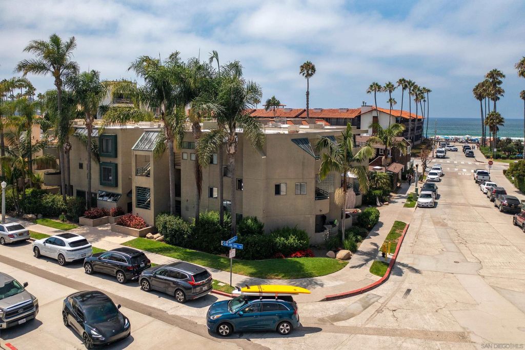 Photo of 8132 Camino Del Sol #D, La Jolla, CA 92037 (MLS # 250034299)
