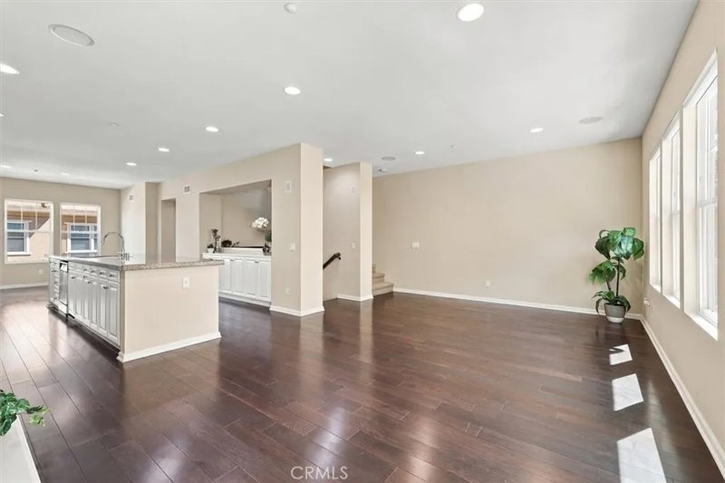 1800 Oak 515
