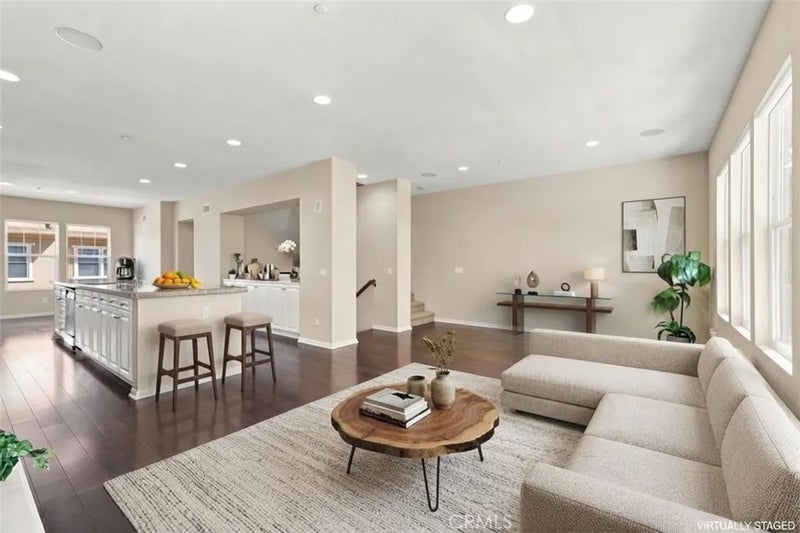 1800 Oak 515
