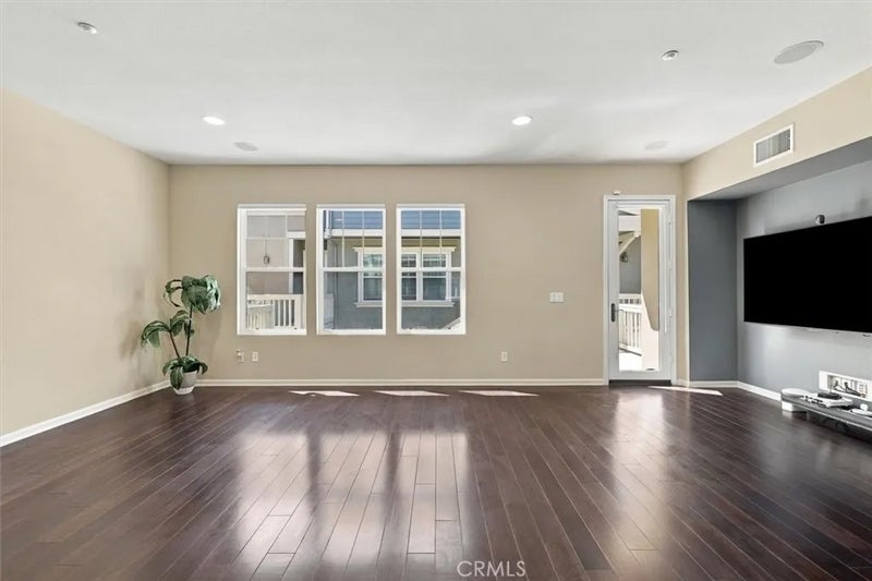 1800 Oak 515
