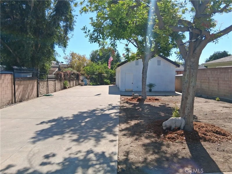 12587 Bradley Avenue
